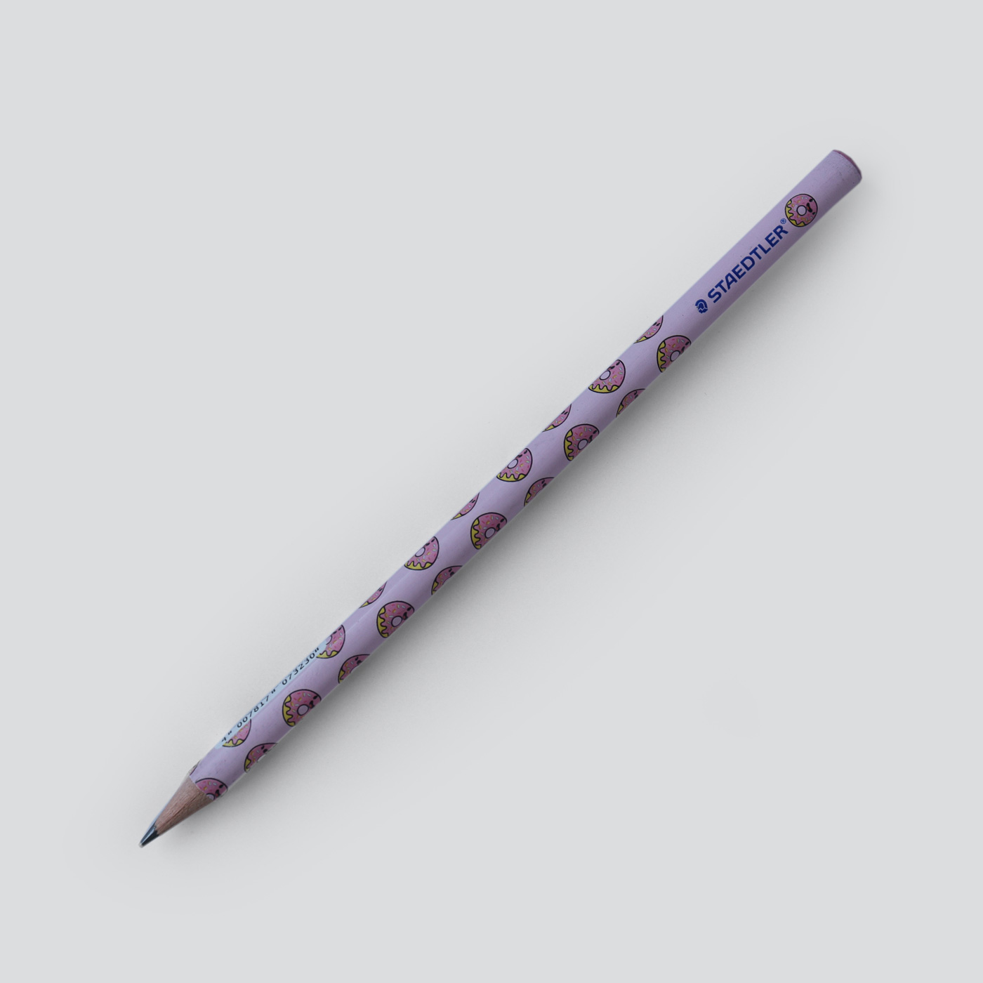 مداد مشکی فانتزی دونات صورتی استدلر (STAEDTLER)